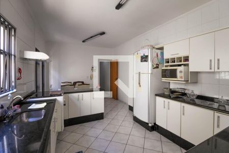 Casa à venda com 140m², 3 quartos e 2 vagasCozinha