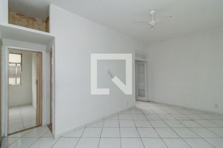 Sala de apartamento à venda com 2 quartos, 80m² em Olaria, Rio de Janeiro