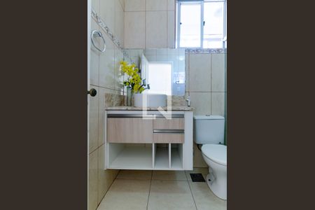 Banheiro de apartamento para alugar com 3 quartos, 76m² em Engenho Velho de Brotas, Salvador