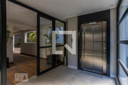 Studio à venda com 21m², 1 quarto e sem vaga Studio à venda com 21m², 1 quarto e sem vagaHall de Entrada