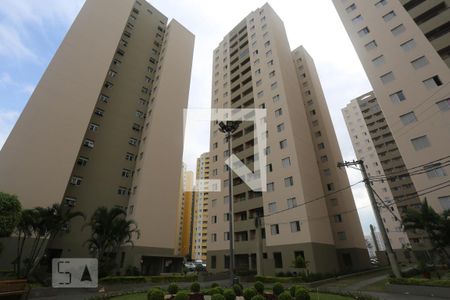 Apartamento para alugar com 64m², 3 quartos e 1 vagaFachada e portaria