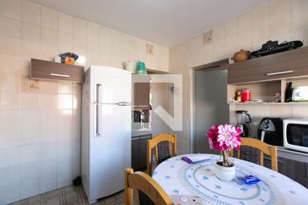 Casa à venda com 200m², 2 quartos e 2 vagasCozinha