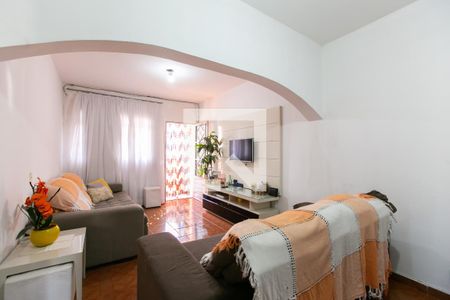 Sala de casa à venda com 2 quartos, 200m² em Vila Jacuí, São Paulo