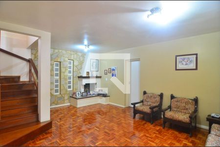 Sala de casa à venda com 4 quartos, 153m² em Harmonia, Canoas