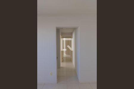 Corredor de apartamento à venda com 2 quartos, 58m² em Vila Rosa, Goiânia