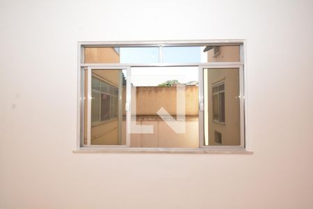 Sala de apartamento para alugar com 3 quartos, 86m² em Váz Lobo, Rio de Janeiro