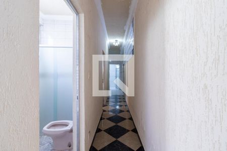 Casa à venda com 70m², 2 quartos e 2 vagasCorredor dos Quartos