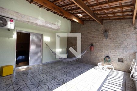 Casa à venda com 250m², 3 quartos e 2 vagasVaranda Suíte 2