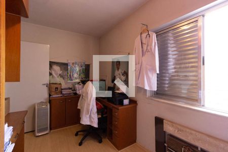 Casa à venda com 250m², 3 quartos e 2 vagasQuarto