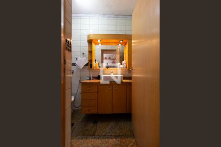 Casa à venda com 250m², 3 quartos e 2 vagasBanheiro Suíte 2