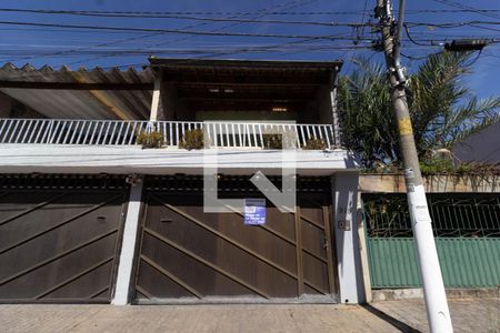 Casa à venda com 250m², 3 quartos e 2 vagasFachada