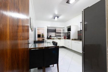 Casa à venda com 250m², 3 quartos e 2 vagasCozinha