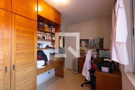 Casa à venda com 250m², 3 quartos e 2 vagasQuarto