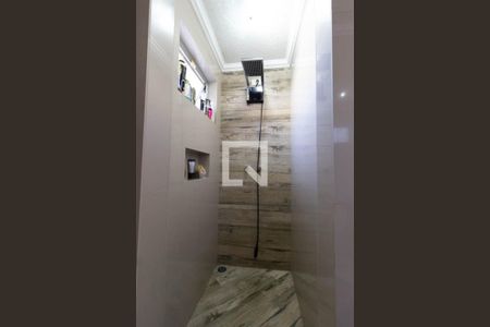 Casa à venda com 250m², 3 quartos e 2 vagasBanheiro Suíte 1