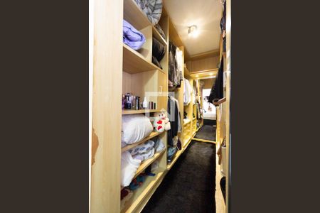 Casa à venda com 250m², 3 quartos e 2 vagasSuíte 1