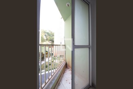 Sacada de apartamento à venda com 2 quartos, 50m² em Padroeira, Osasco