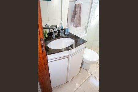 Apartamento para alugar com 70m², 3 quartos e 1 vaga Apartamento para alugar com 70m², 3 quartos e 1 vagaBanheiro