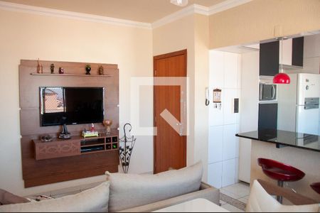 Sala de apartamento para alugar com 3 quartos, 70m² em Novo Riacho, Contagem