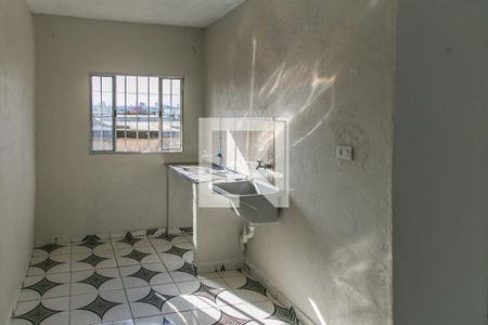 Cozinha de casa para alugar com 1 quarto, 18m² em Vila Constança, São Paulo