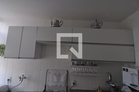 Apartamento à venda com 60m², 3 quartos e 2 vagasCozinha