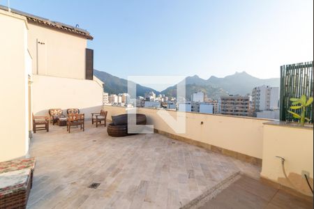 Apartamento à venda com 173m², 2 quartos e 2 vagasTerraço