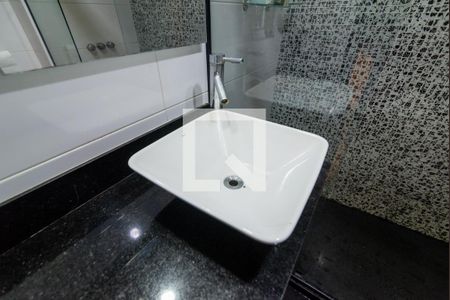 Apartamento à venda com 173m², 2 quartos e 2 vagasBanheiro da Suíte