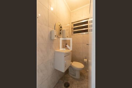 Casa à venda com 159m², 4 quartos e 1 vagaBanheiro