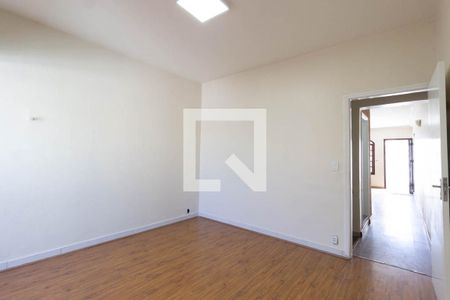 Casa à venda com 159m², 4 quartos e 1 vagaSuíte 1