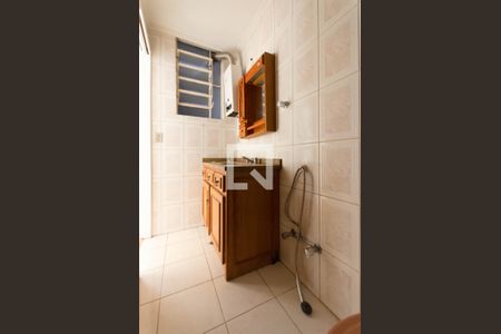 Apartamento à venda com 56m², 2 quartos e sem vaga Apartamento à venda com 56m², 2 quartos e sem vagaBanheiro