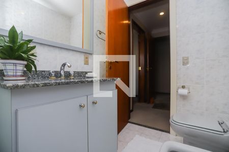 Apartamento à venda com 284m², 4 quartos e 3 vagasBanheiro dos Quartos 1 e 2