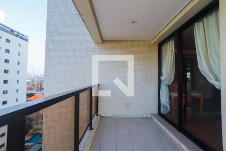 Apartamento à venda com 284m², 4 quartos e 3 vagasVaranda