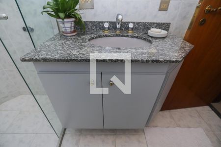 Apartamento à venda com 284m², 4 quartos e 3 vagasBanheiro dos Quartos 1 e 2