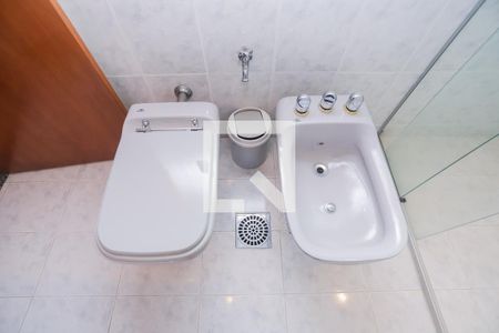 Apartamento à venda com 284m², 4 quartos e 3 vagasBanheiro da Suíte