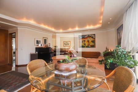 Apartamento à venda com 284m², 4 quartos e 3 vagasSala