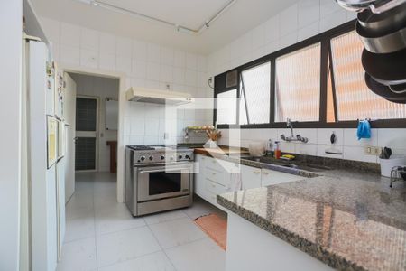 Apartamento à venda com 284m², 4 quartos e 3 vagasCozinha
