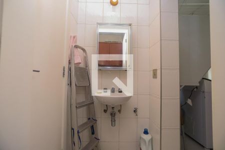 Apartamento à venda com 284m², 4 quartos e 3 vagasBanheiro de Serviço