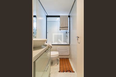 Apartamento à venda com 102m², 3 quartos e 2 vagasBanheiro da Suíte