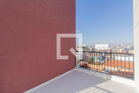 Apartamento à venda com 66m², 3 quartos e sem vaga Apartamento à venda com 66m², 3 quartos e sem vagaVaranda