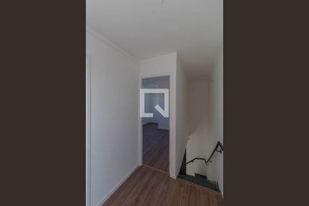 Apartamento à venda com 66m², 3 quartos e sem vaga Apartamento à venda com 66m², 3 quartos e sem vagaCorredor