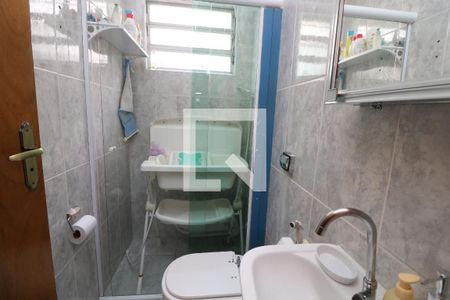 Banheiro de casa para alugar com 3 quartos, 200m² em Chácara Mafalda, São Paulo