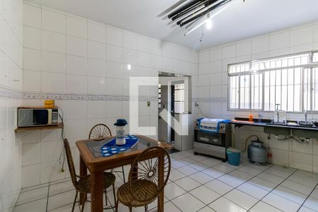 Casa à venda com 200m², 4 quartos e 1 vagaCozinha 