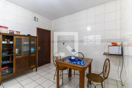 Casa à venda com 200m², 4 quartos e 1 vagaCozinha 