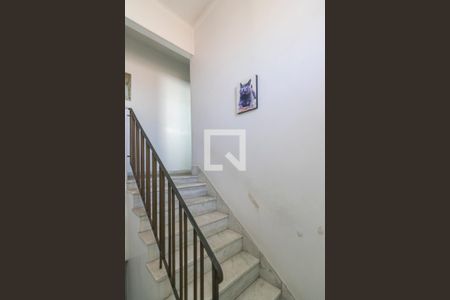 Escada de casa à venda com 3 quartos, 209m² em Vila Boa Vista, Santo André
