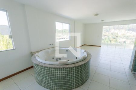 Casa de condomínio à venda com 146m², 3 quartos e 3 vagas Casa de condomínio à venda com 146m², 3 quartos e 3 vagasSpa
