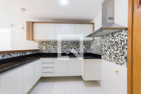 Casa de condomínio à venda com 146m², 3 quartos e 3 vagas Casa de condomínio à venda com 146m², 3 quartos e 3 vagasCozinha