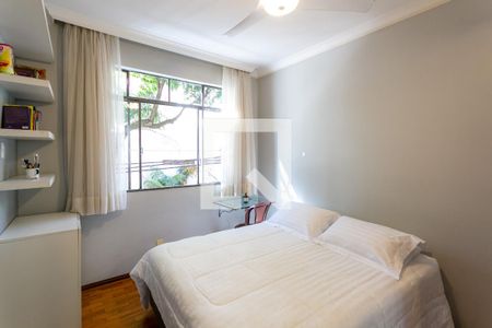 Apartamento à venda com 260m², 4 quartos e 1 vagaQuarto 2