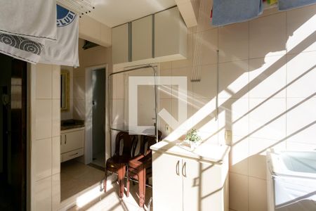 Apartamento à venda com 260m², 4 quartos e 1 vagaÁrea de Serviço