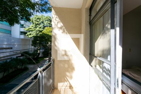 Apartamento à venda com 260m², 4 quartos e 1 vagaQuarto 1
