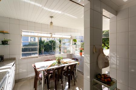 Apartamento à venda com 260m², 4 quartos e 1 vagaCozinha