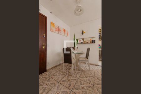Sala de apartamento à venda com 2 quartos, 50m² em Vila Paulistania, São Paulo